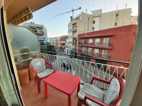 Apartamento con terraza muy cerca del mar